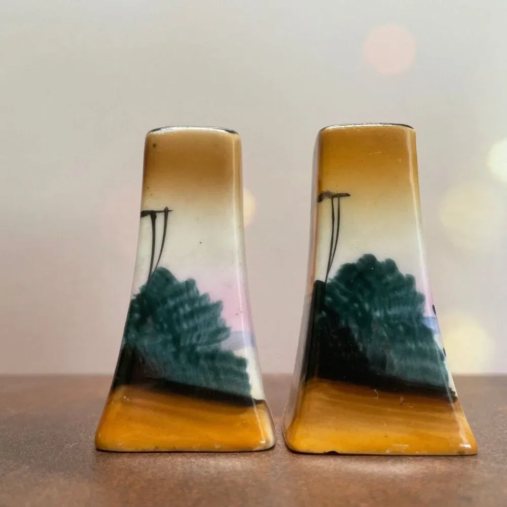 Vintage Windmill Salt & Pepper Shakers – Gold Leaf Tops, Porcelain 1940's